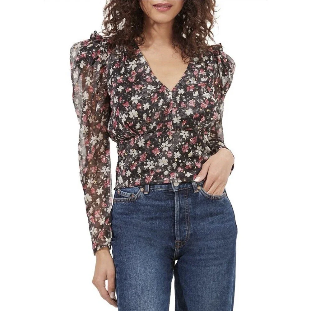 ASTR The Label Floral Smocked Women’s Medium Blouse. LTOP812 - Picture 1 of 6